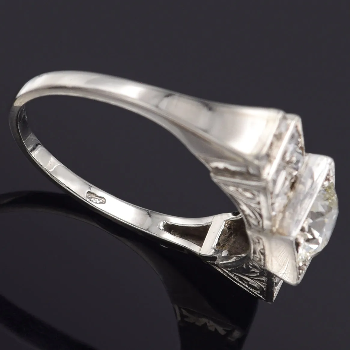 Antique 14K White Gold Diamond Art Deco Band Ring