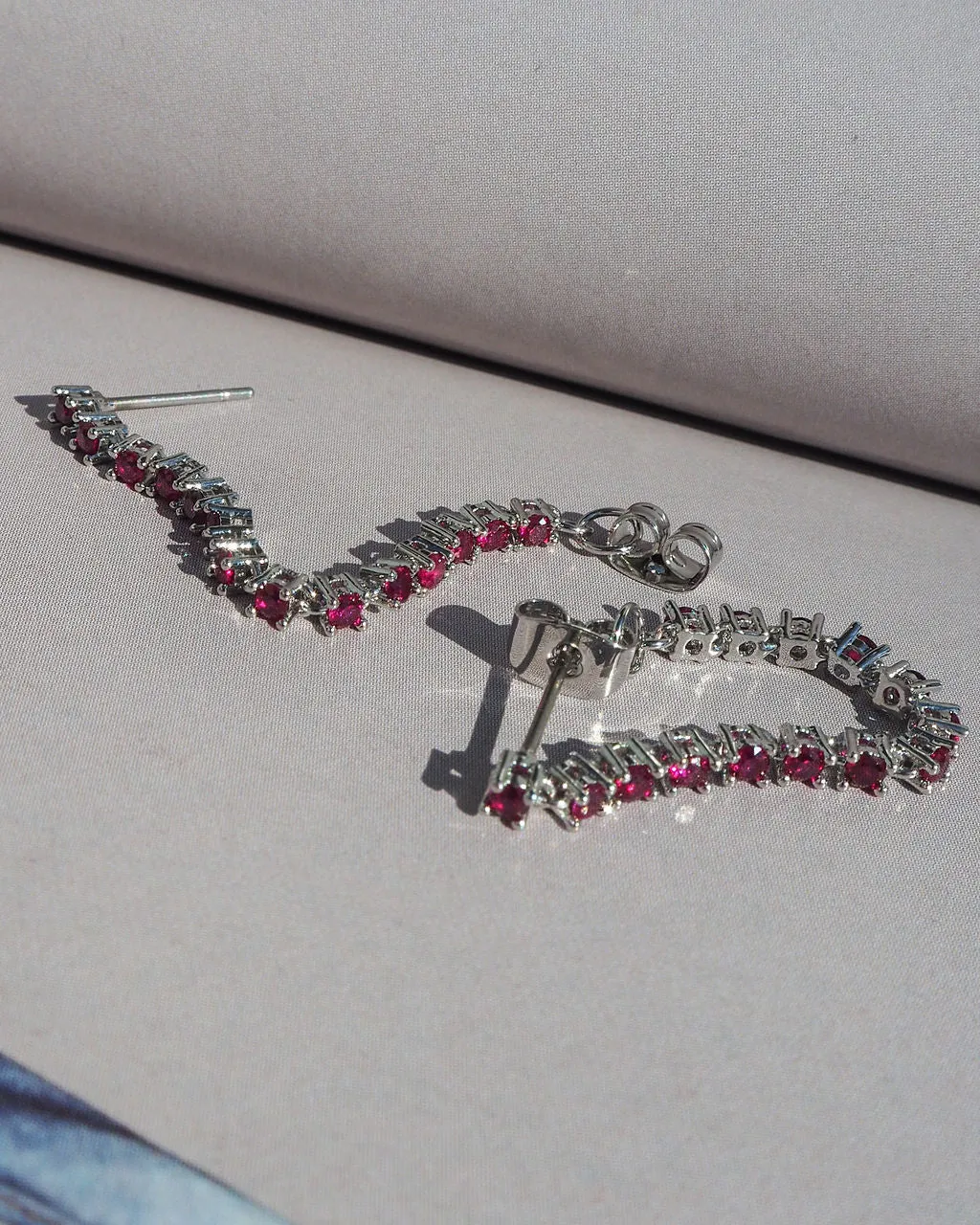 Ballier Chain Studs- Ruby Red- Silver