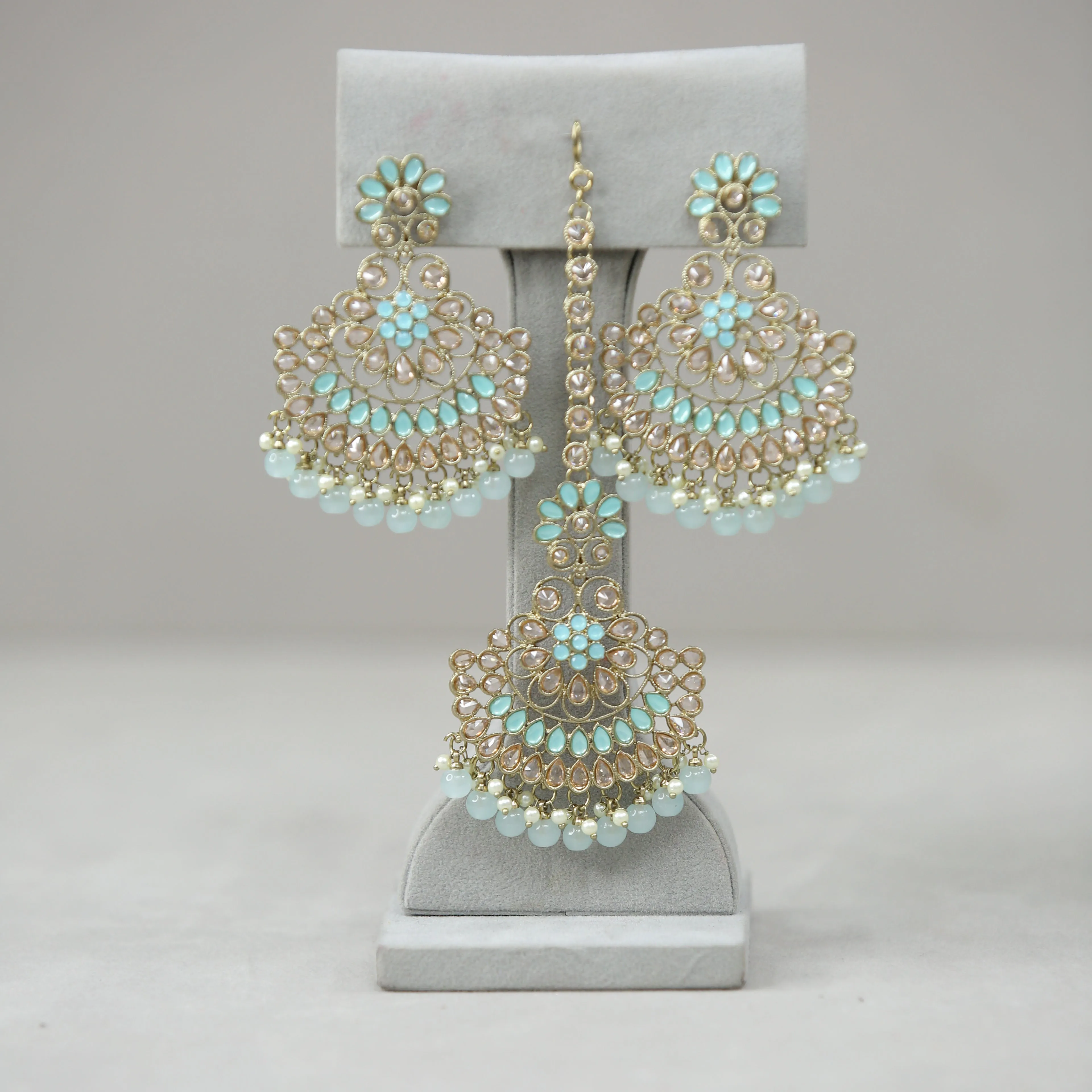 Radha Polki Earrings With Tikka