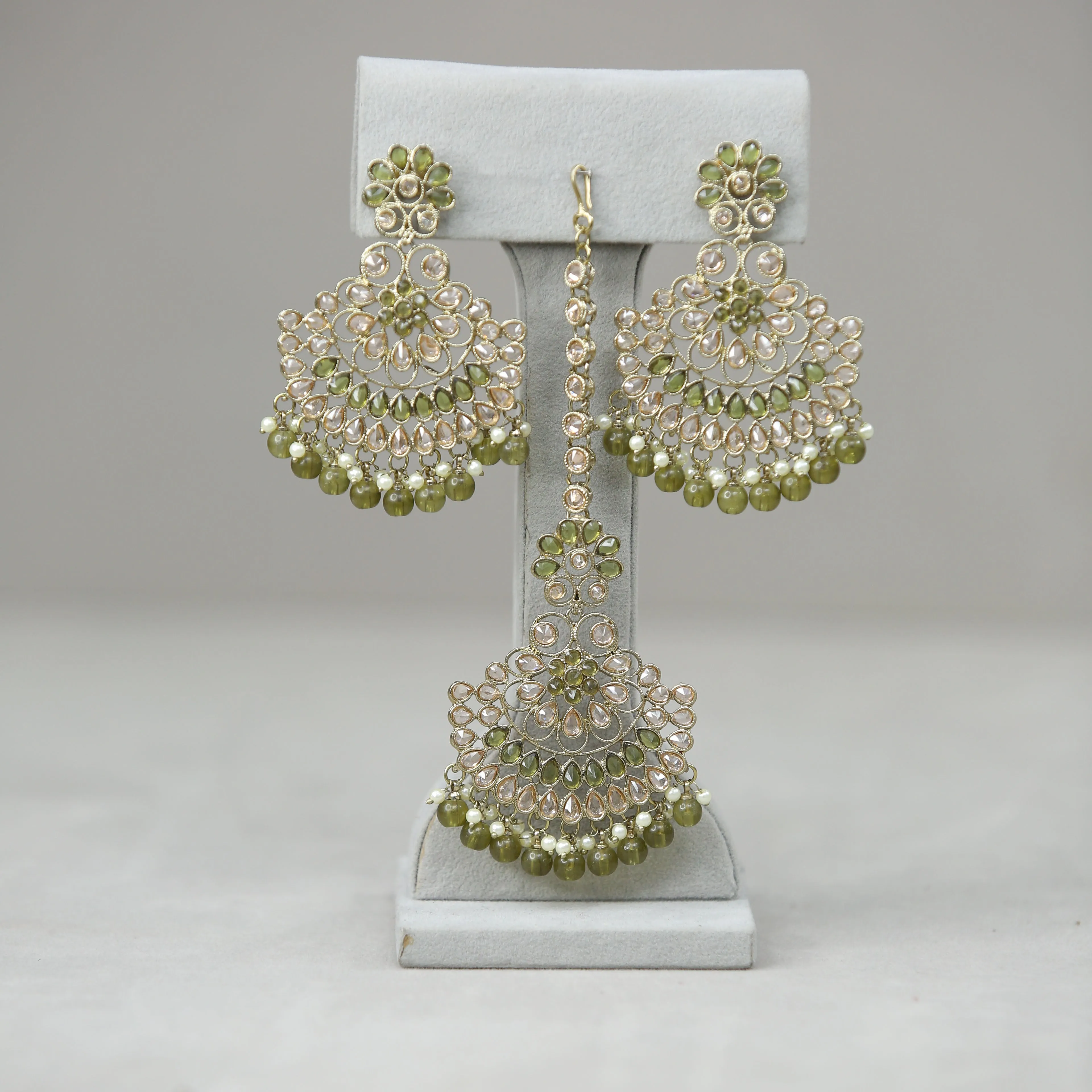 Radha Polki Earrings With Tikka